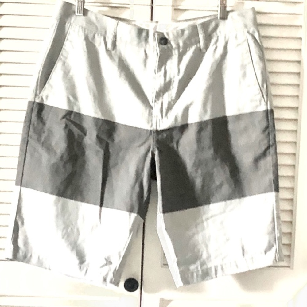Volcom Shorts Gray Striped Size 33